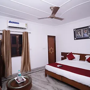 https://lecston-yashobhoomi-dwarka-sector-25-metro-station.top-gurgaonhotels.com